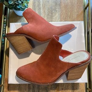 Chinese Laundry Springfield Slide Bootie